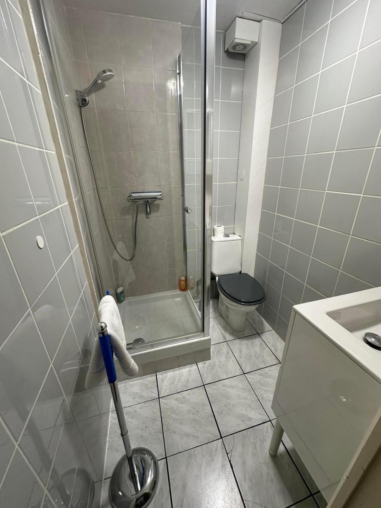 Amienoise 5 Chambres Proche Centre Ville Амиен Екстериор снимка